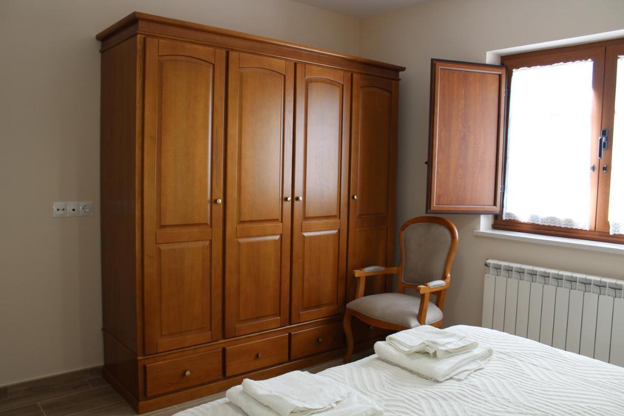 קאסטרופול Apartamentos Casa Cerolleiro מראה חיצוני תמונה