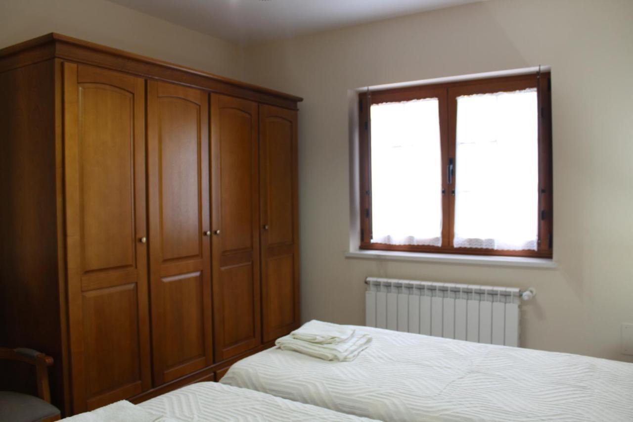 קאסטרופול Apartamentos Casa Cerolleiro מראה חיצוני תמונה