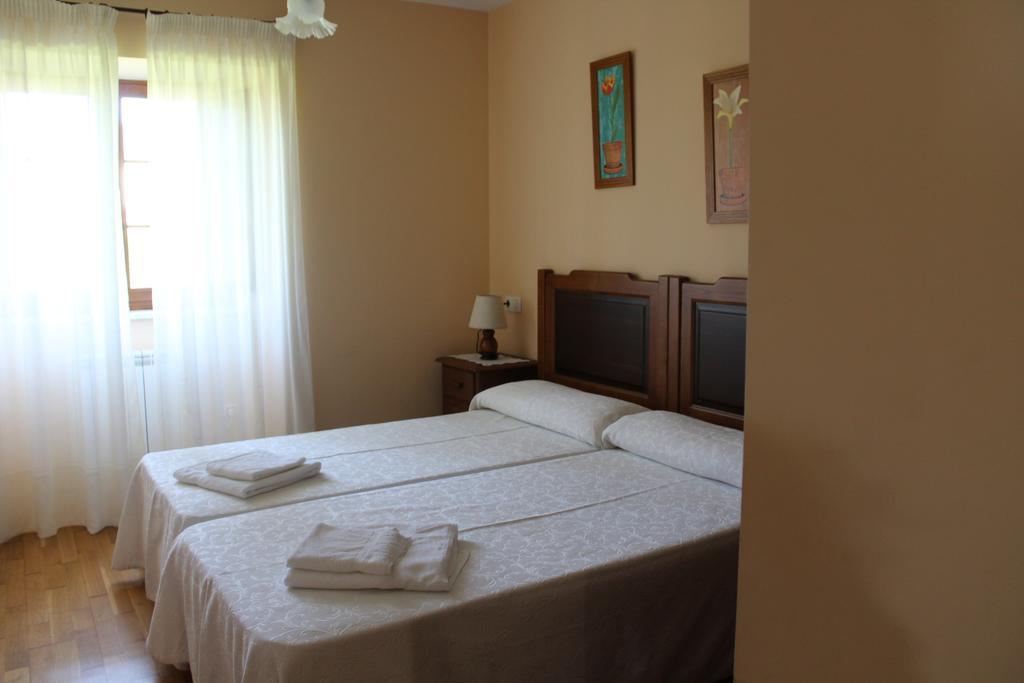 קאסטרופול Apartamentos Casa Cerolleiro מראה חיצוני תמונה