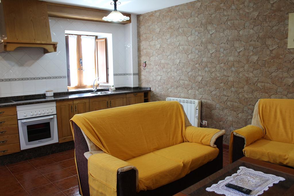 קאסטרופול Apartamentos Casa Cerolleiro מראה חיצוני תמונה