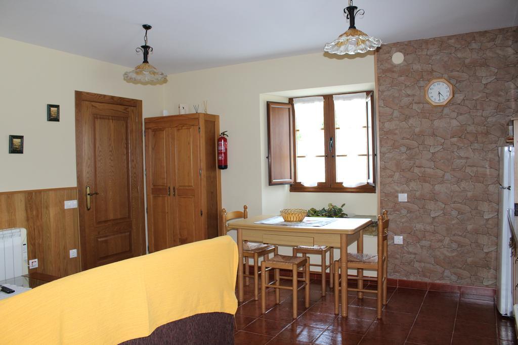 קאסטרופול Apartamentos Casa Cerolleiro מראה חיצוני תמונה