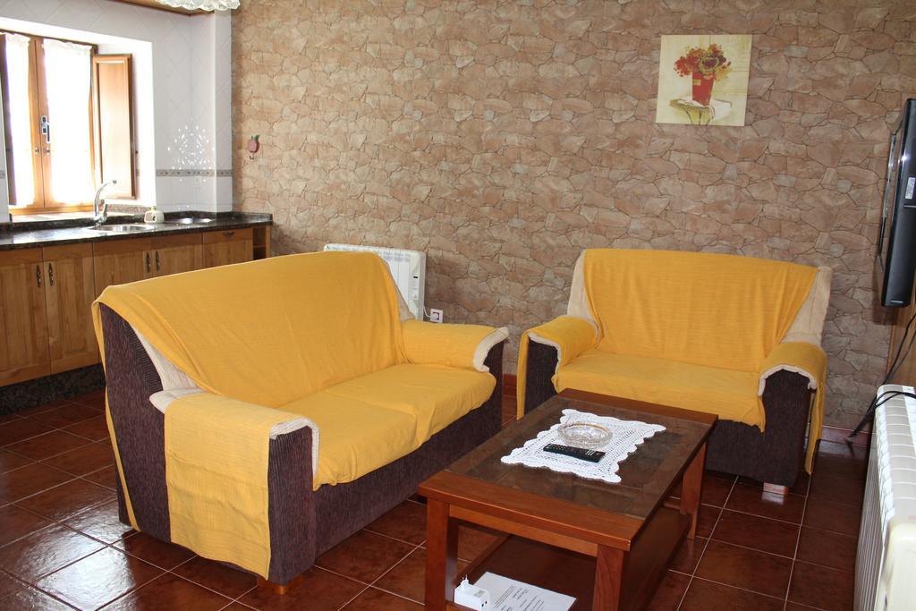 קאסטרופול Apartamentos Casa Cerolleiro מראה חיצוני תמונה