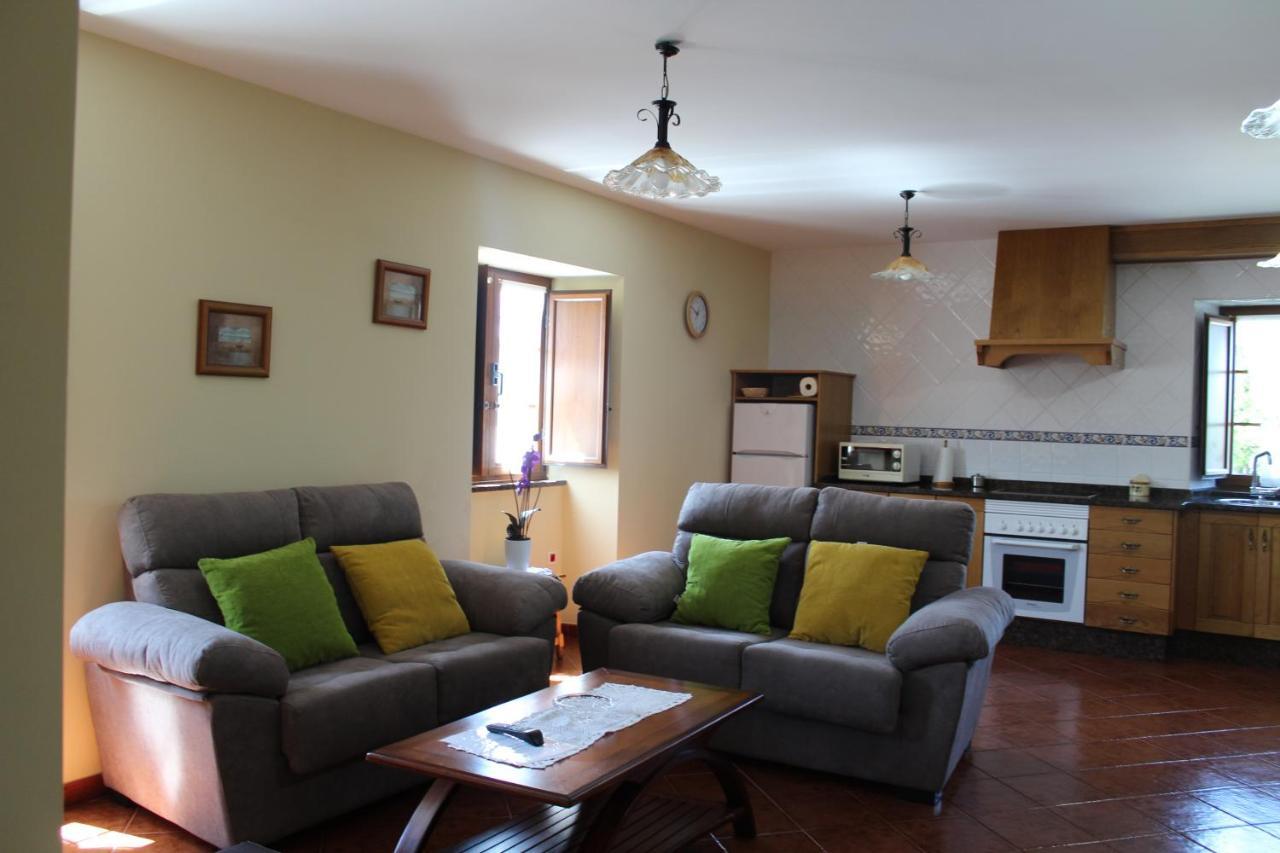 קאסטרופול Apartamentos Casa Cerolleiro מראה חיצוני תמונה
