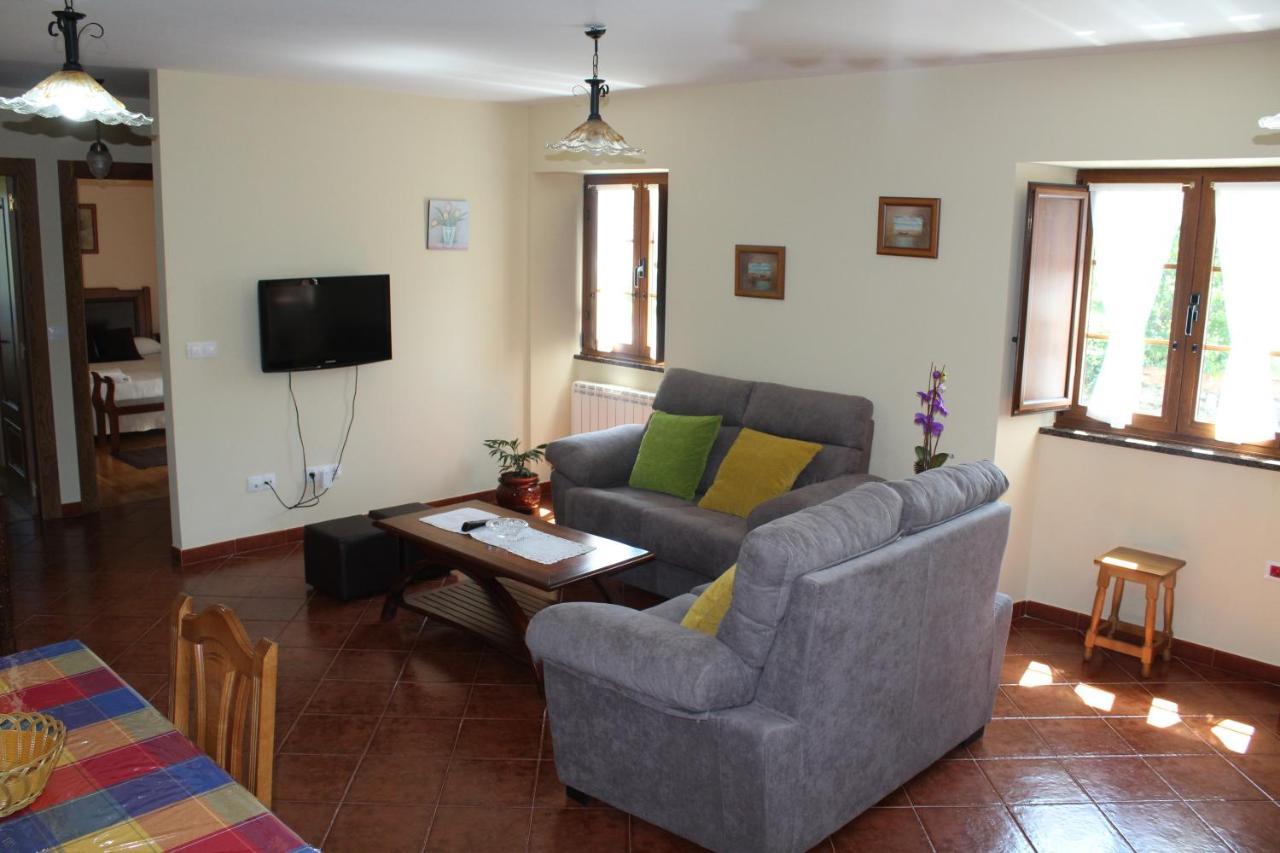 קאסטרופול Apartamentos Casa Cerolleiro מראה חיצוני תמונה