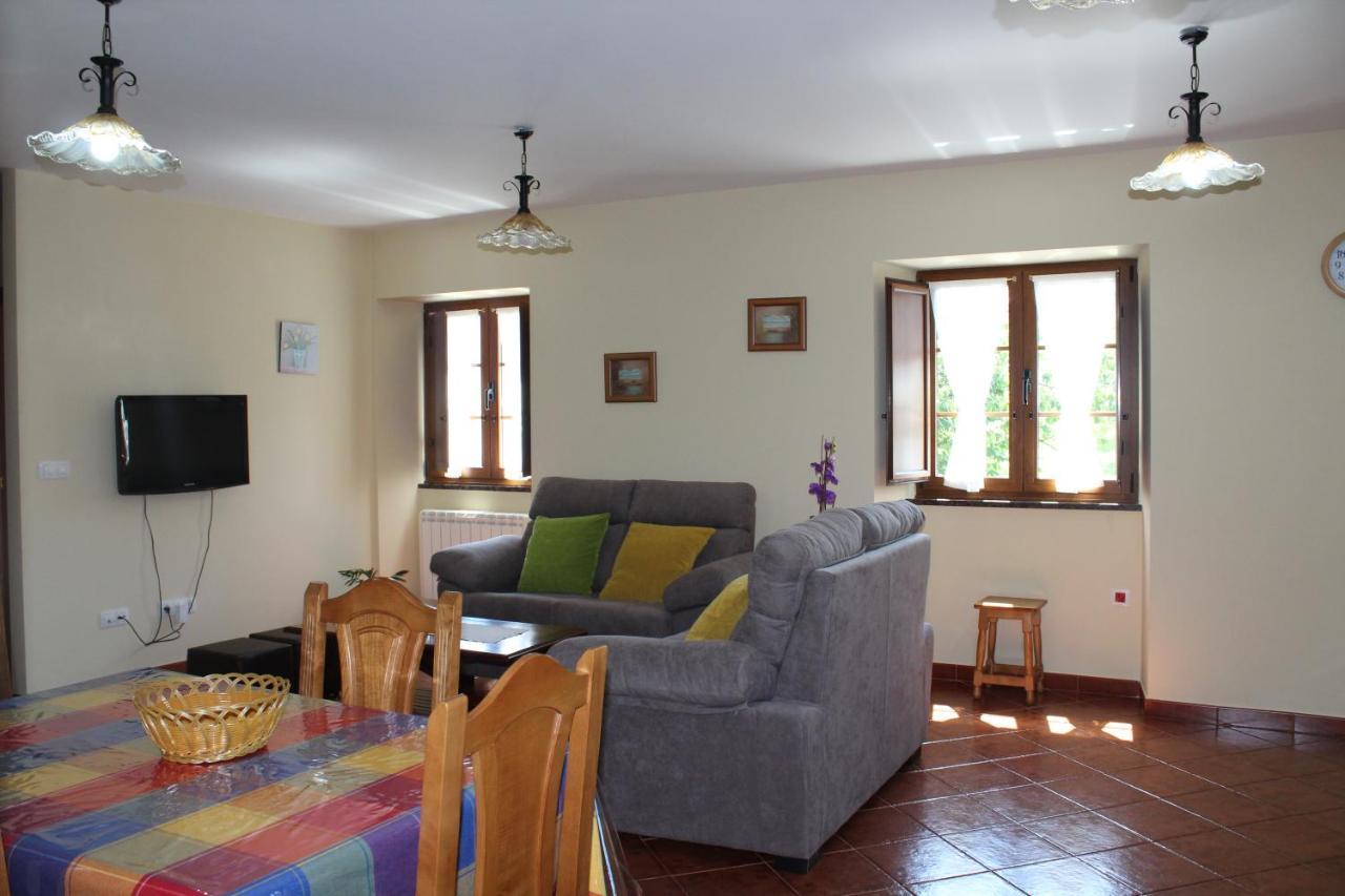 קאסטרופול Apartamentos Casa Cerolleiro מראה חיצוני תמונה