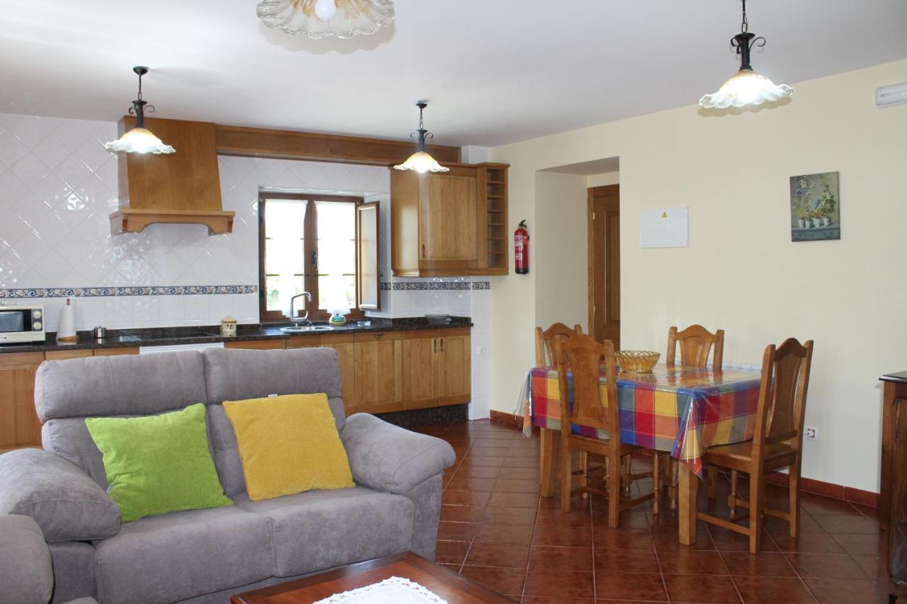 קאסטרופול Apartamentos Casa Cerolleiro מראה חיצוני תמונה